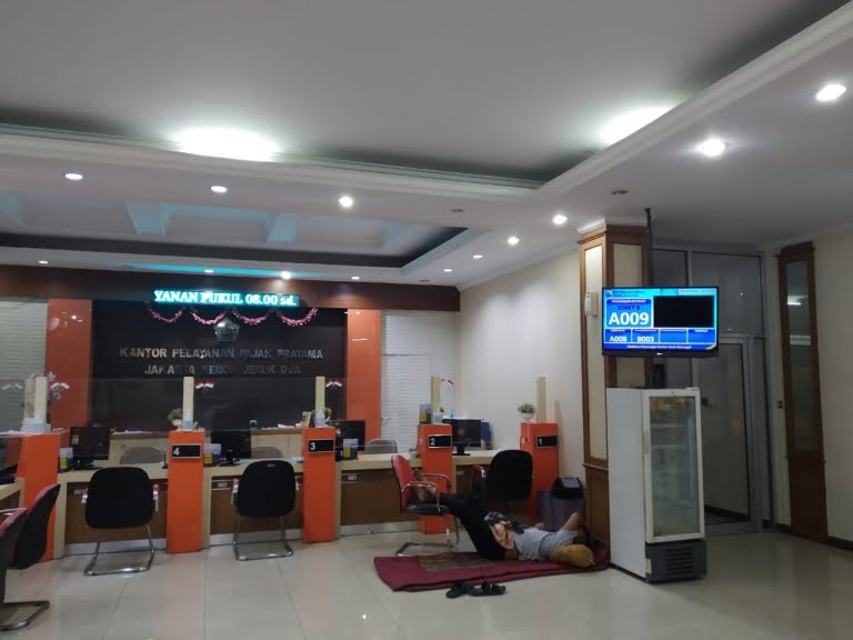 mesin antrian kantor pajak kebon jeruk dua